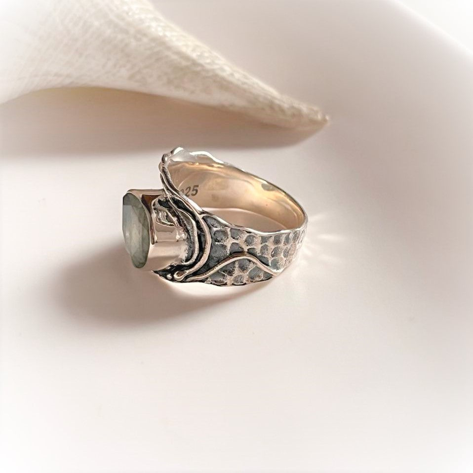 Labradorite Pear Silver Ring with Rustic Vintage Look