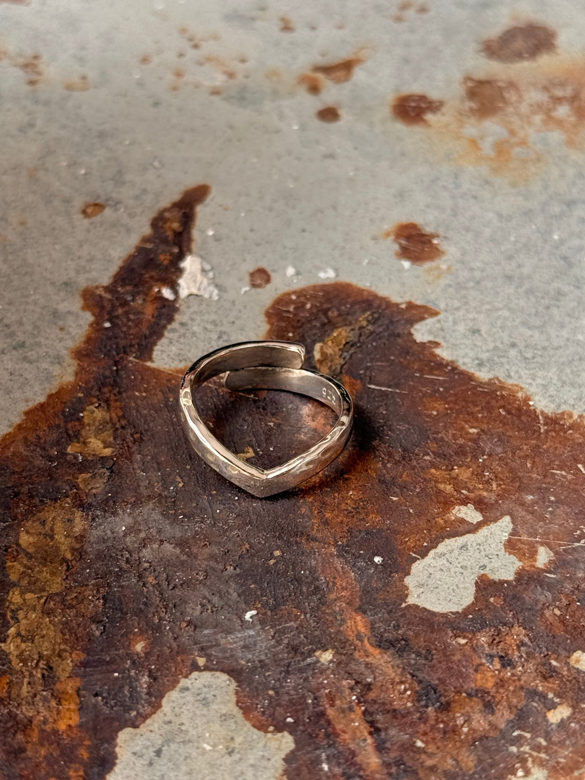925 Sterling Silver V Hammered Adjustable Stackable Ring