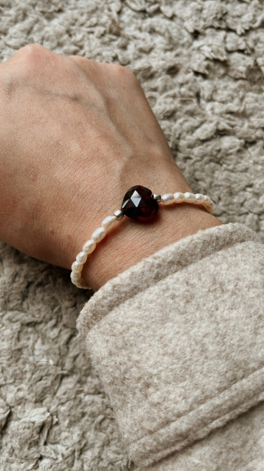 Garnet and Pearl Bracelet for Healing and Wisdom