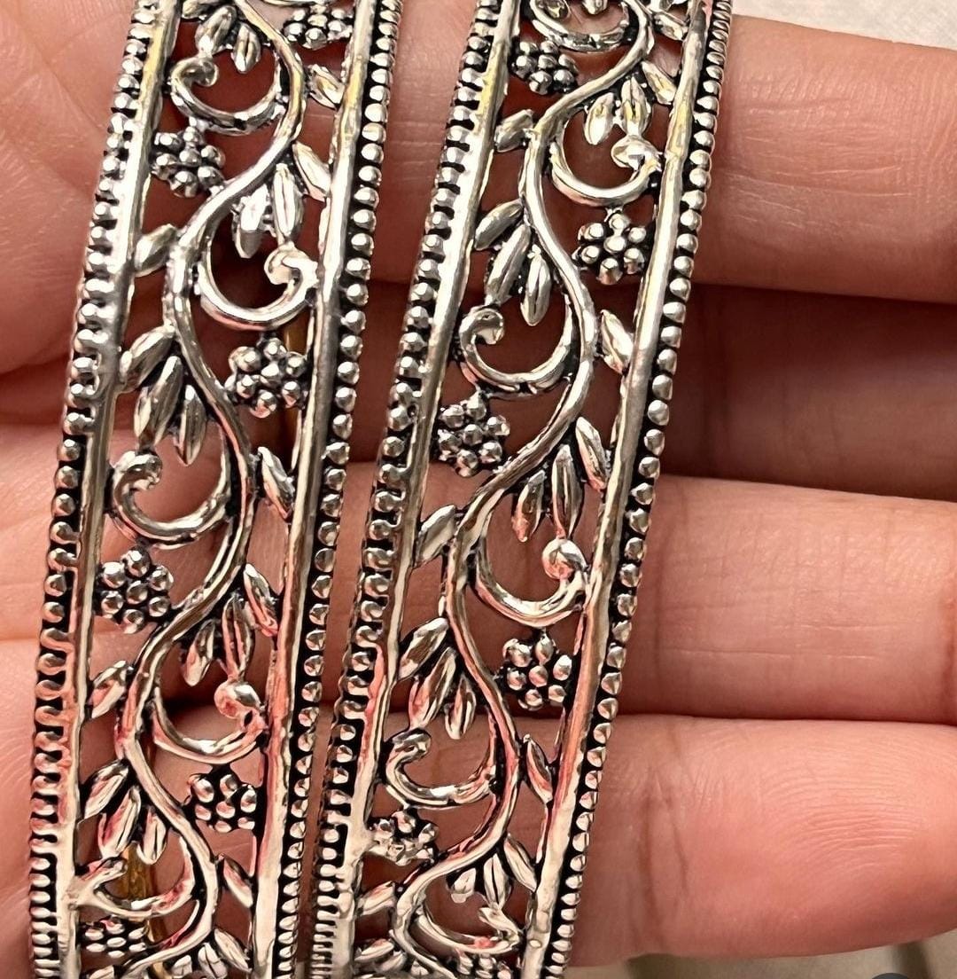 Antique Silver Bangles with Phool Jaali Design