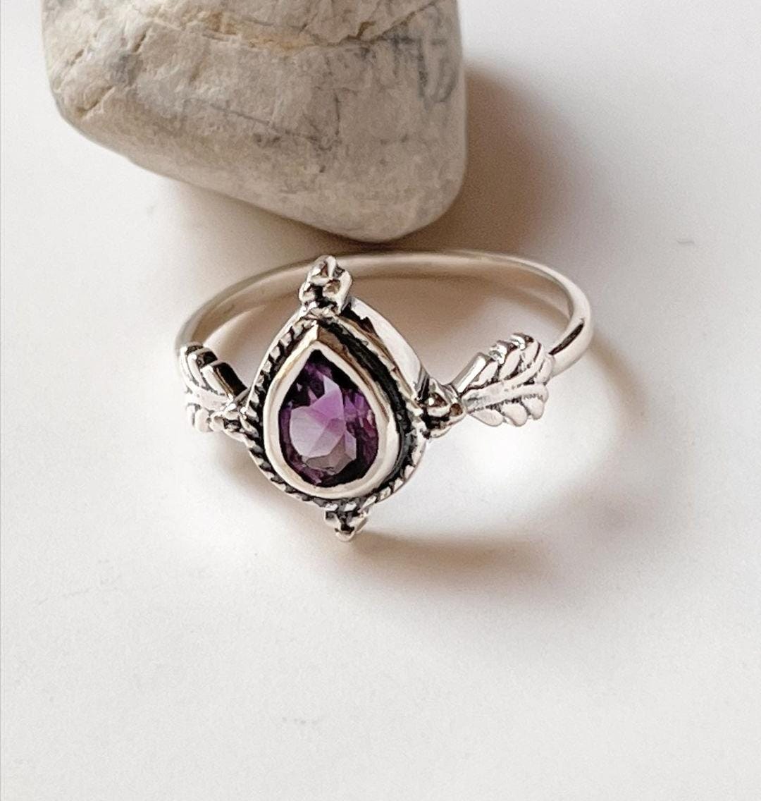 Boho Style Silver Ring with Pear-Cut Amethyst Gemstone