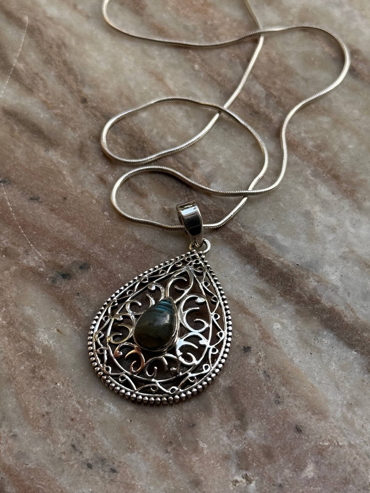 925 Sterling Silver Labradorite Filigree Work Handcrafted Pendant