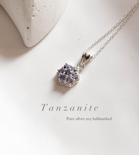 Tanzanite pretty flower sterling silver pendant