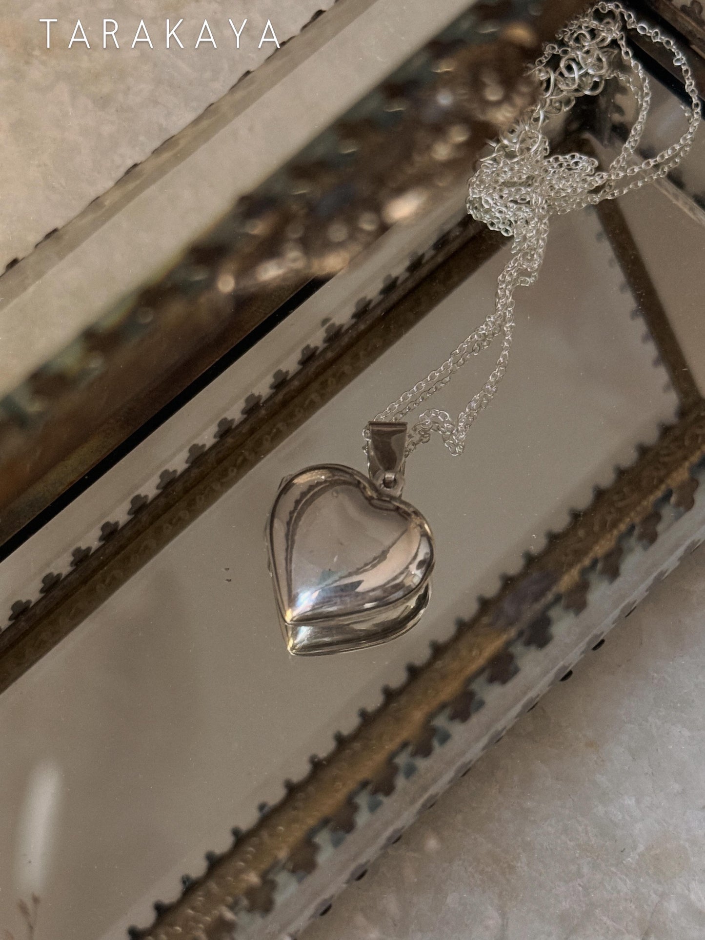 925 Sterling Silver Vintage ~ Classic Heart Photo Pendant