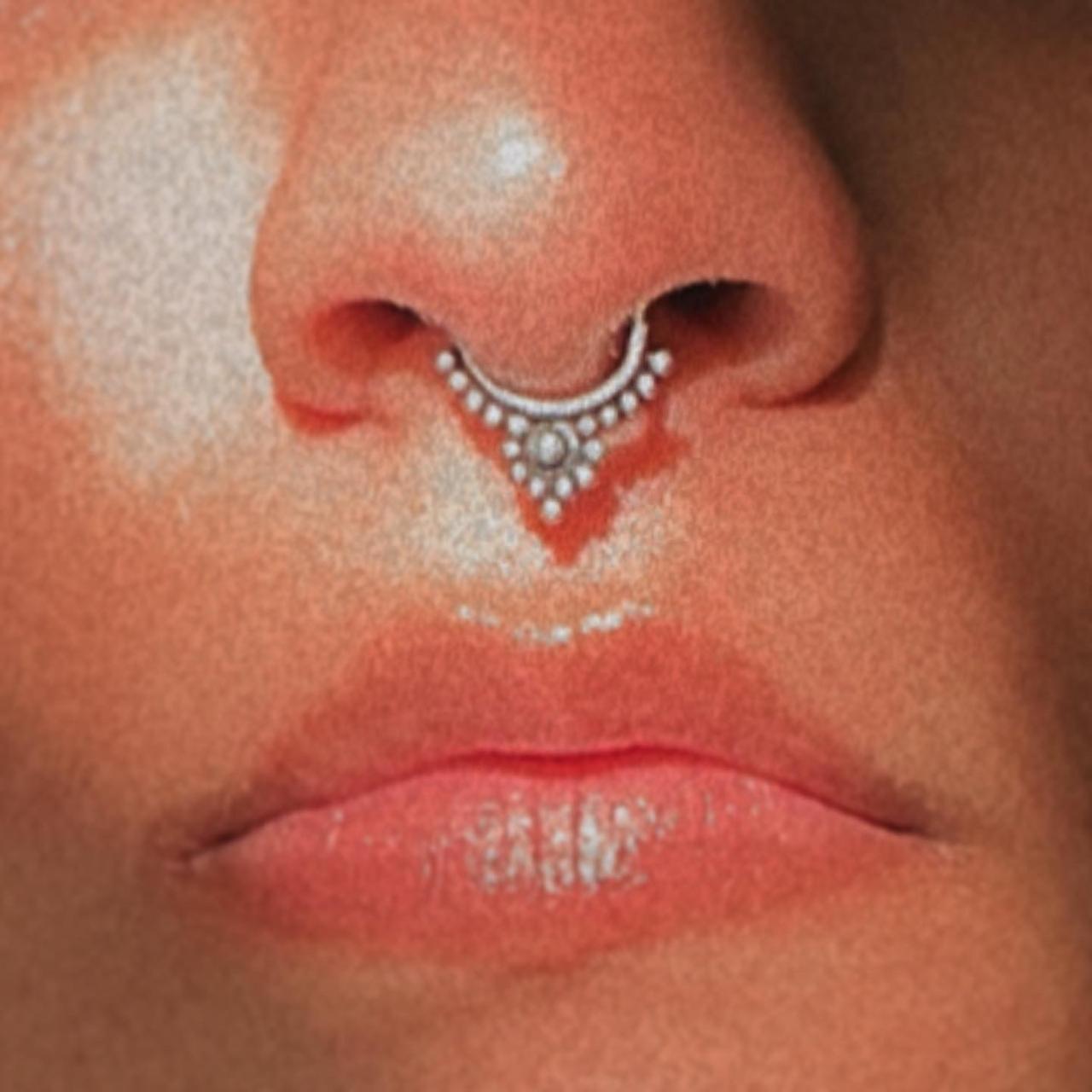 Sleek septum clip-on ring design 2 for non-pierced noses