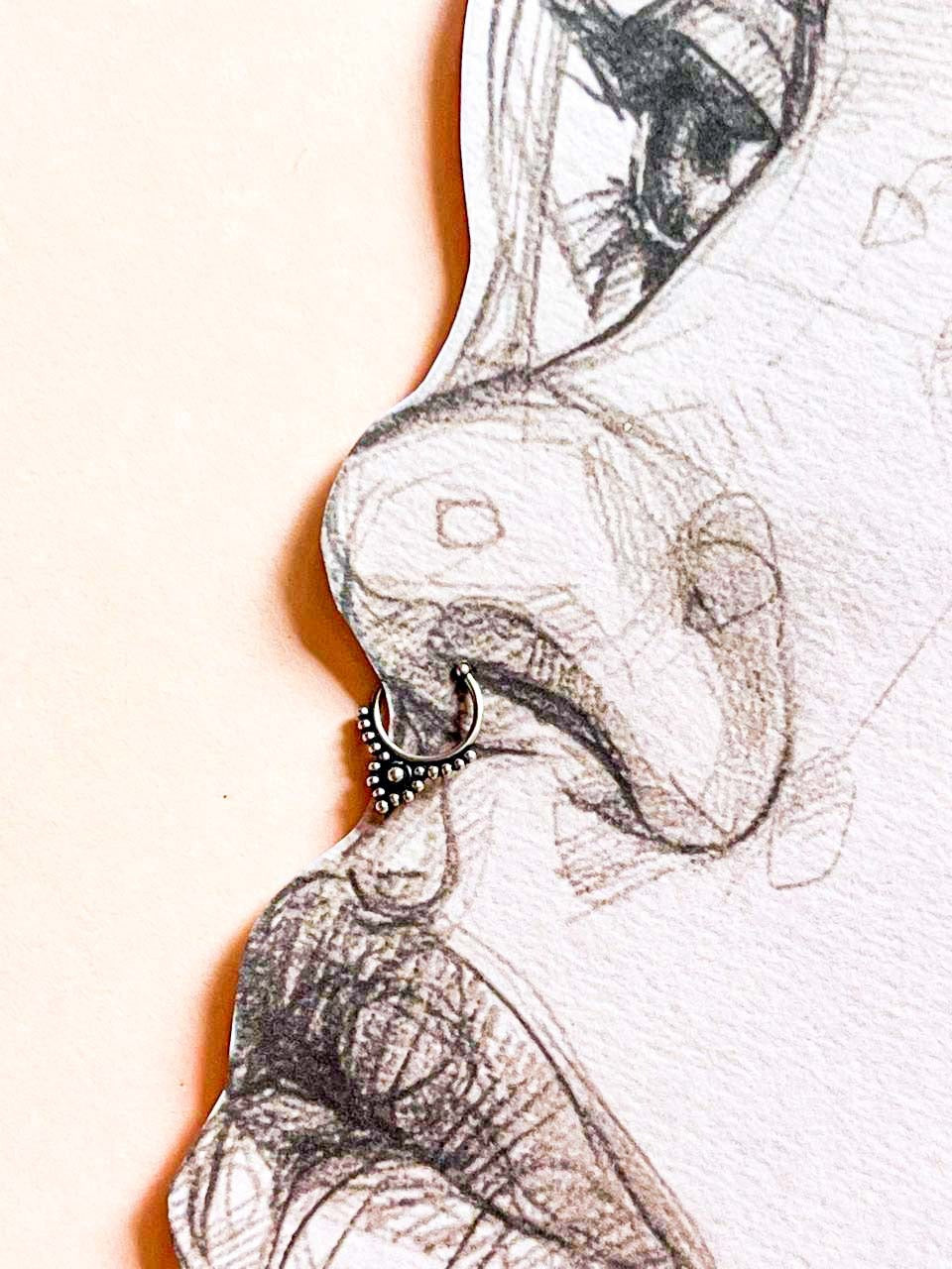Elegant clip-on septum ring design 2 in polished silver