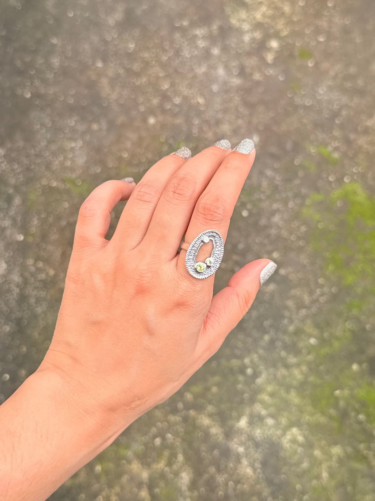 925 Sterling Silver Geode Detailed Peridot, White Topaz Rustic Statement Ring