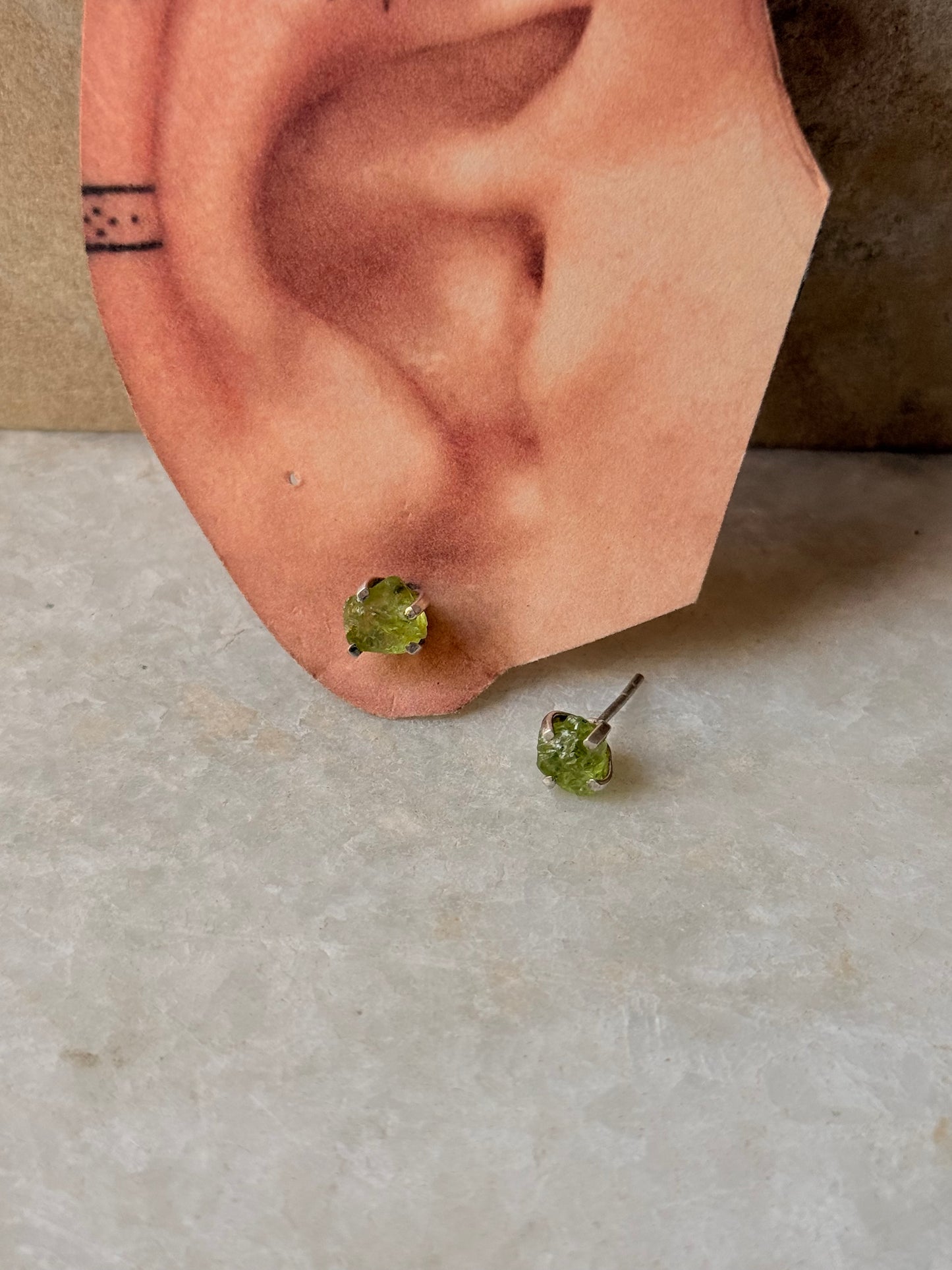 925 Sterling Silver Peridot Raw Uncut Prong Setting Studs Earrings