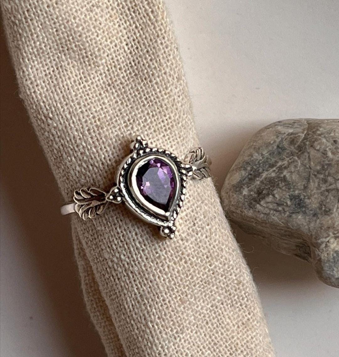Chic Amethyst Pear Cut Silver Ring with Boho Detailing