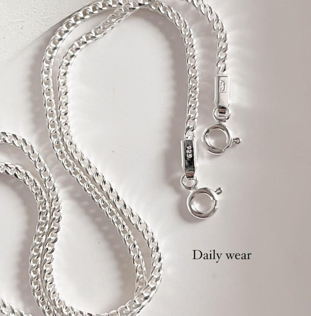 Delicate Fox Tail Chain Anklet in Pure Silver