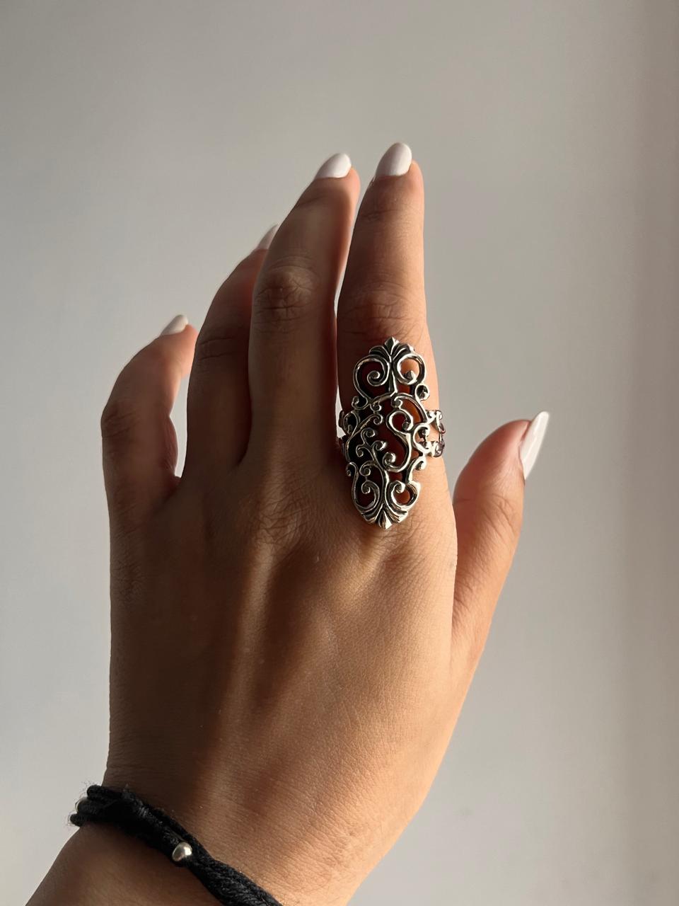 925 sterling silver ring with Fleur De Lis motif