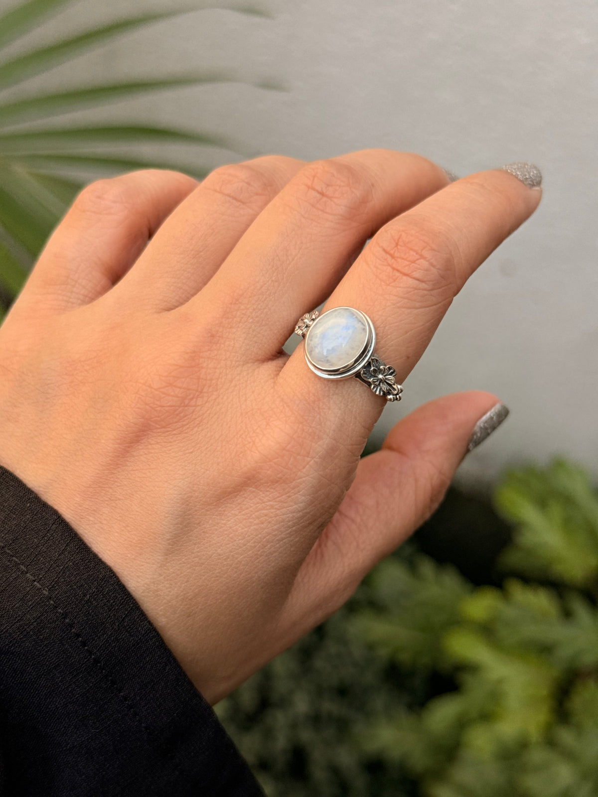 925 Sterling Silver Moonstone Oval Detailed Forest Enchantment Ring
