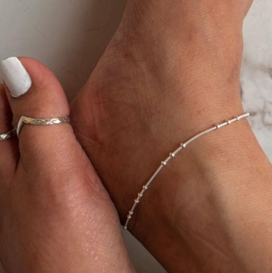 Chelsi snake dot pure silver 925 anklet with intricate design