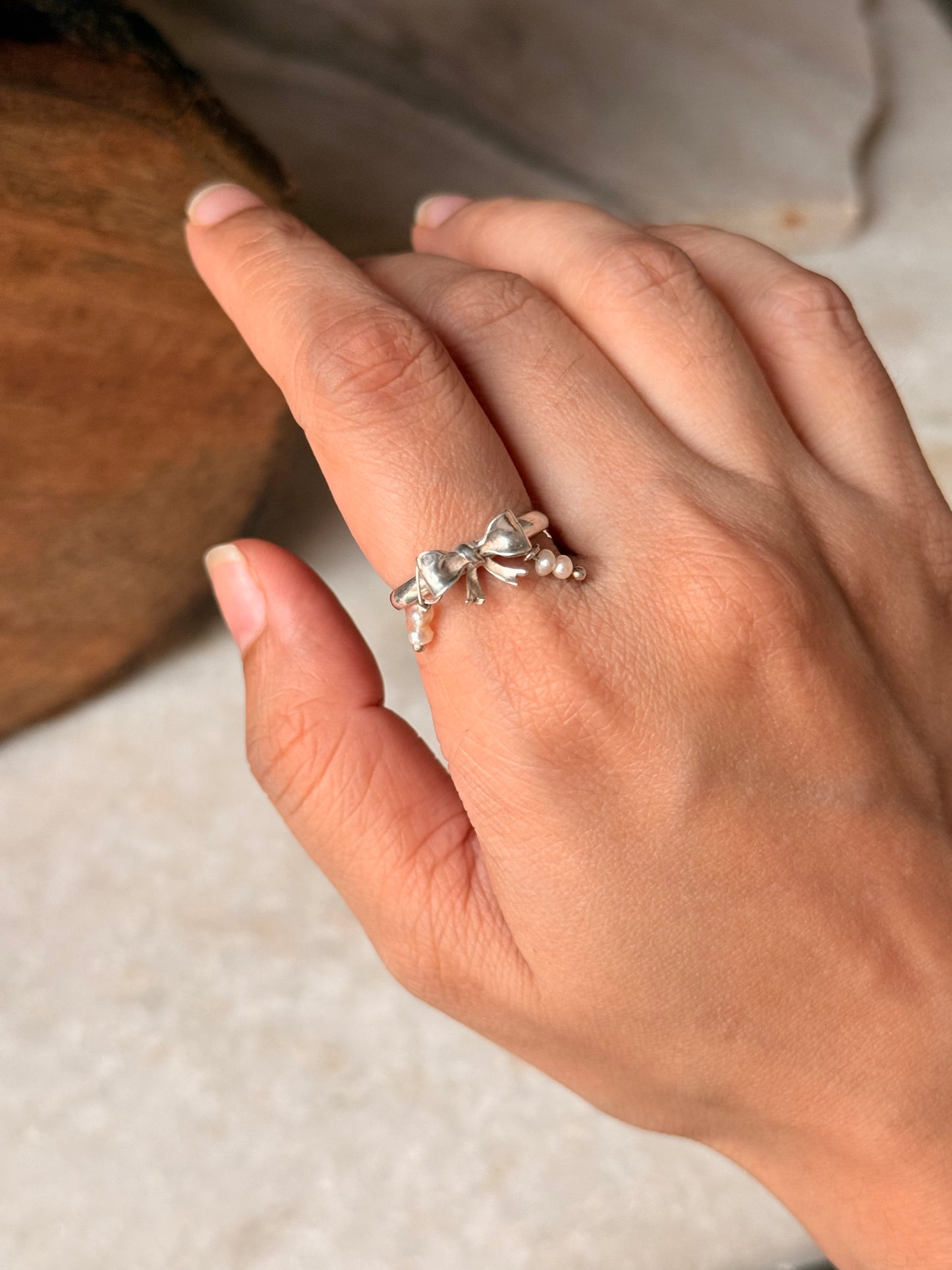 925 Sterling Silver 3D Pretty Boho Bow, 2 Shiny Pearls Ring