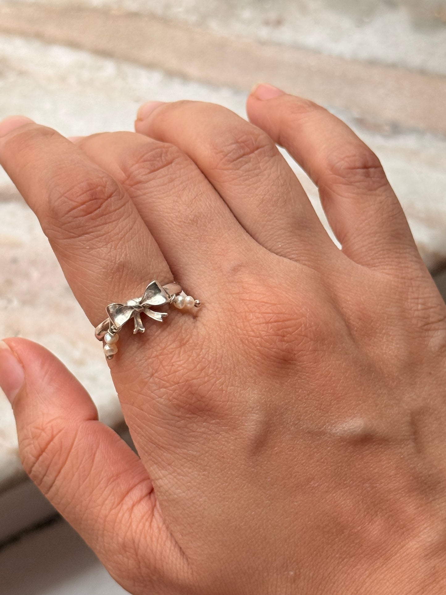 925 Sterling Silver 3D Pretty Boho Bow, 2 Shiny Pearls Ring