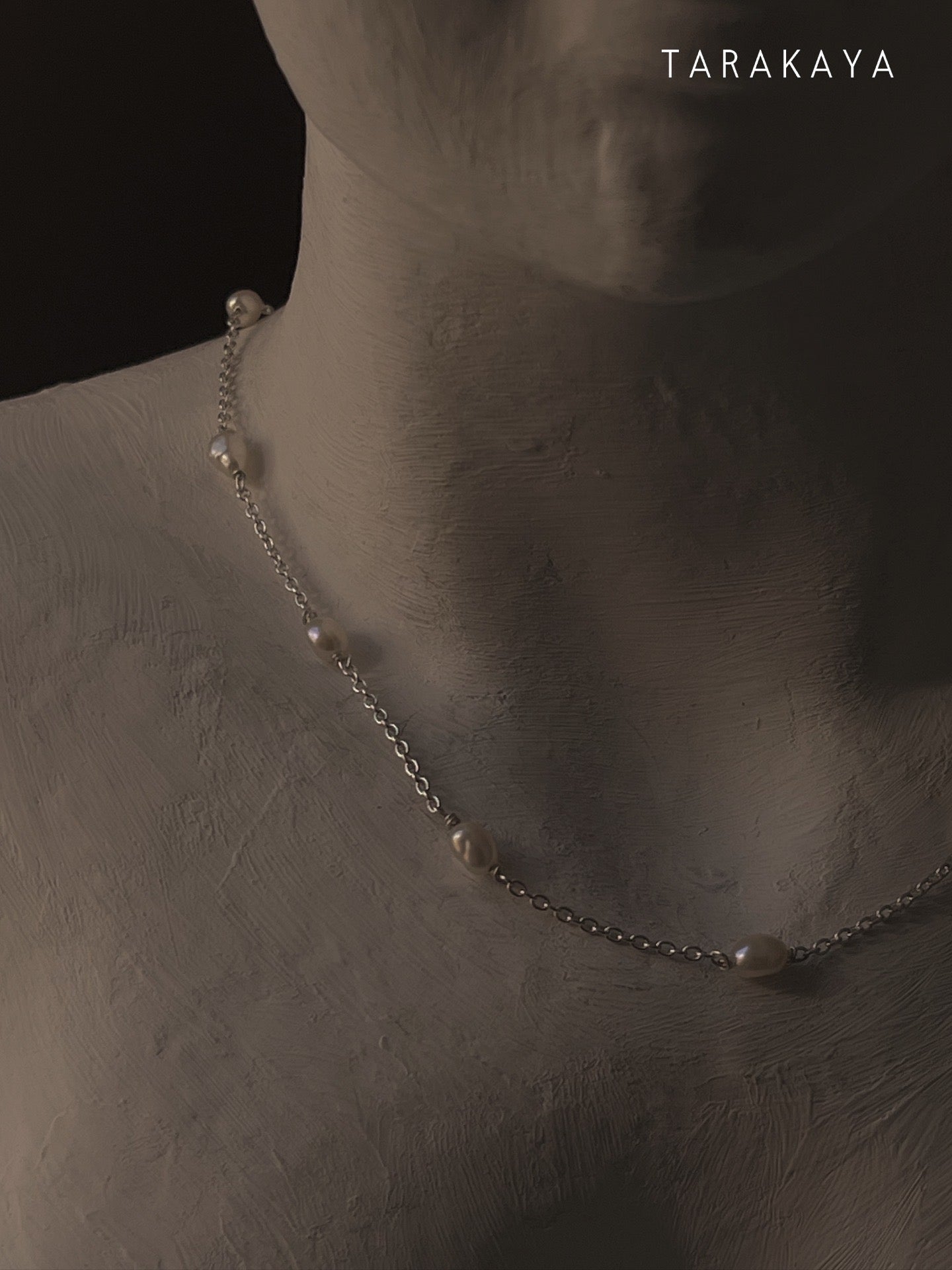 Handcrafted 925 silver cable chain choker necklace with freshwater pearls