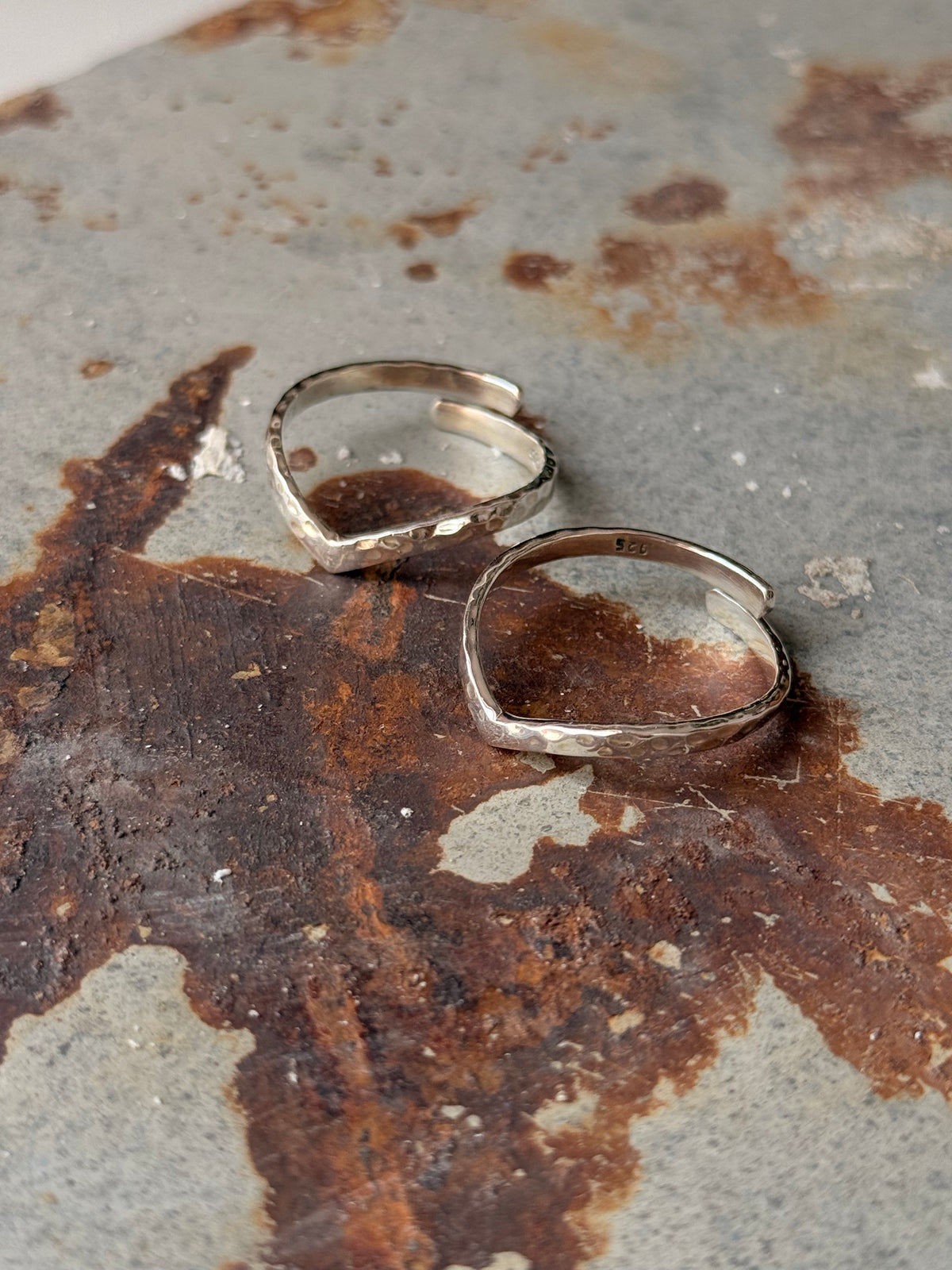 925 Sterling Silver V Hammered Thumb Sturdy Daily Wear Pure Big Toe Ring