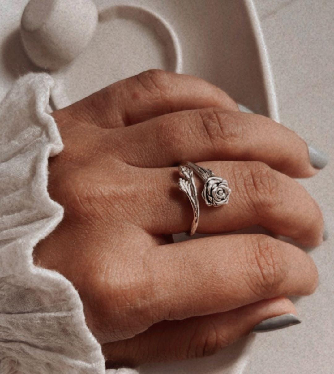 Sterling silver vintage ring with rose motif