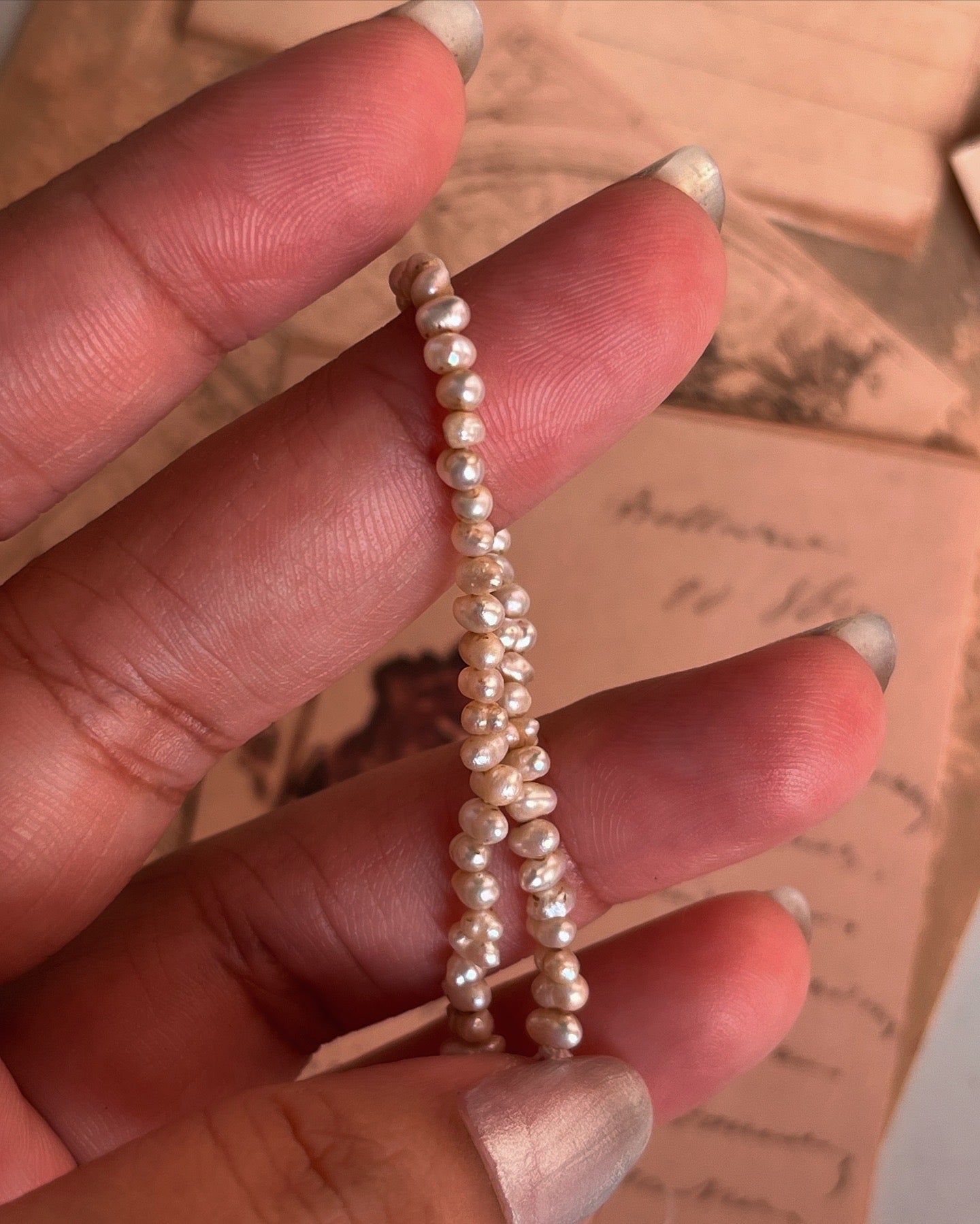 Basra Freshwater Pearl Silver Bracelet with Timeless Design