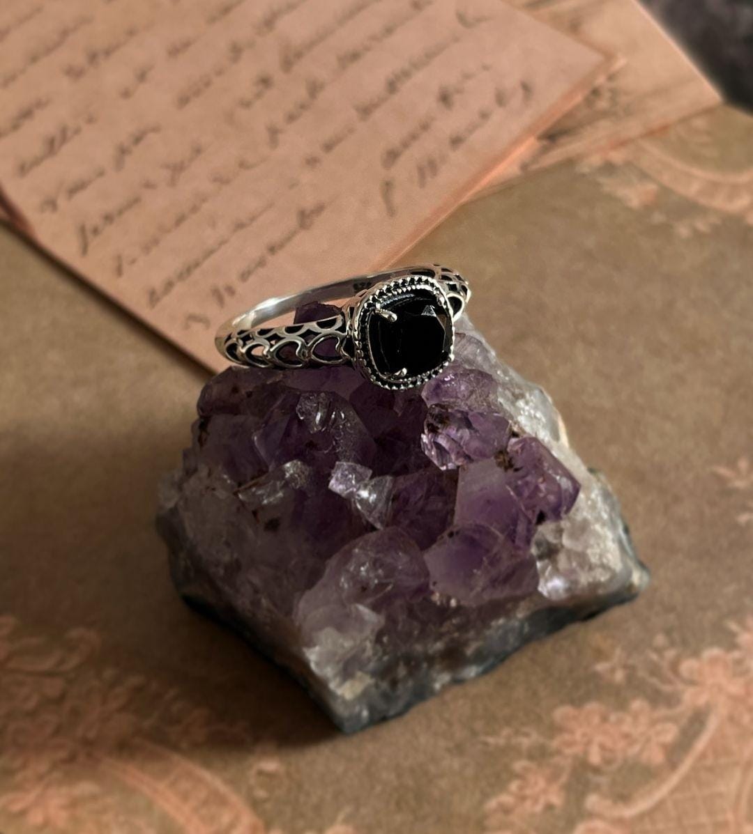 Luxury Black Onyx Heart Ring Set in Silver