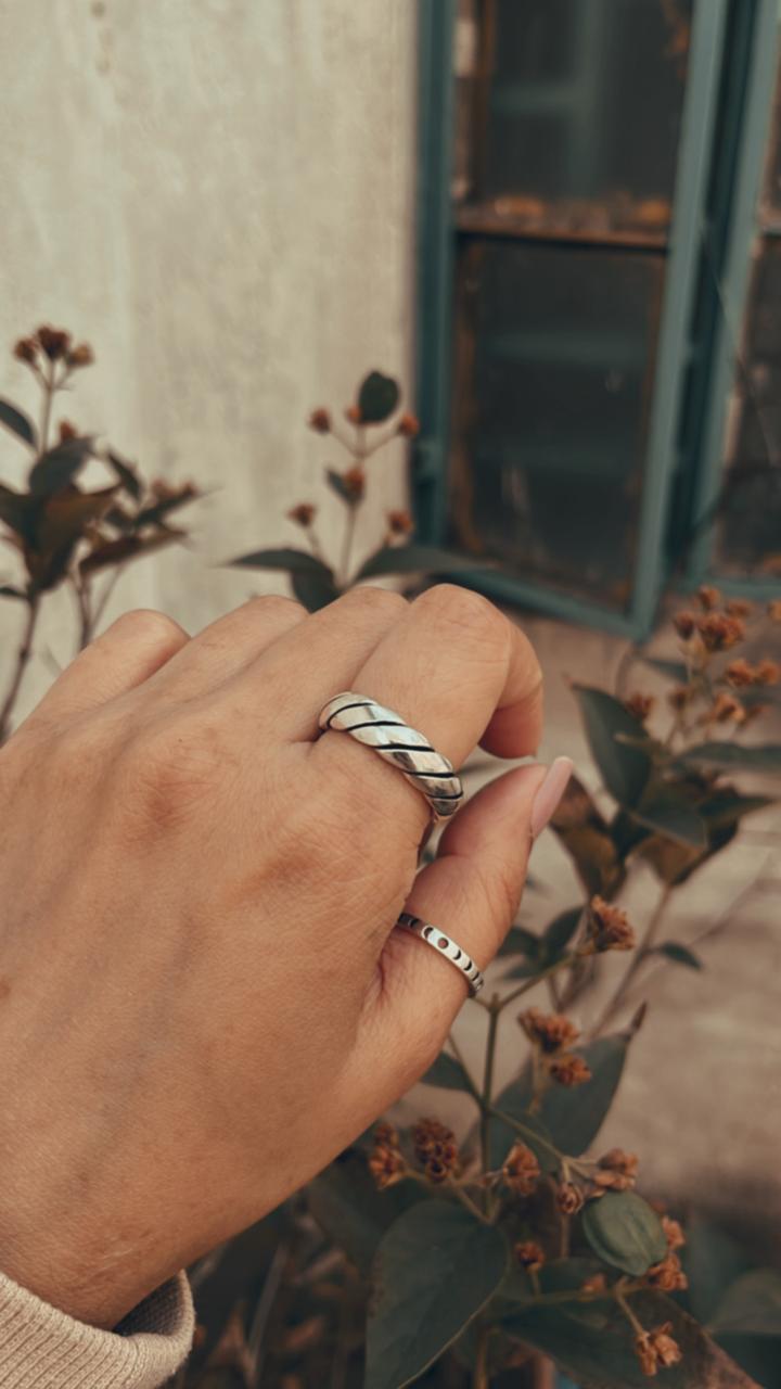 Sterling Silver Line Band Ring for Timeless Fashion