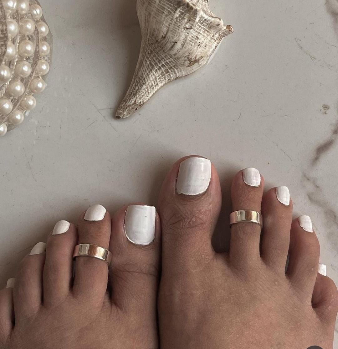 Simple Rectangular Silver Toe Ring