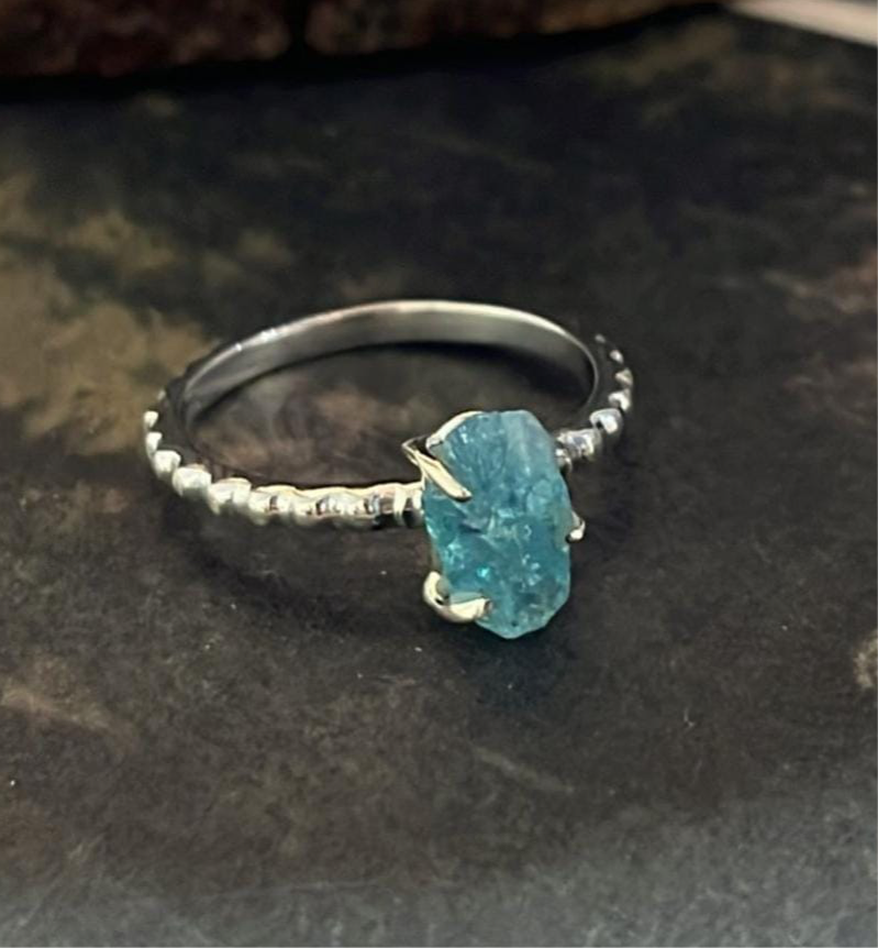 Sophisticated Blue Apatite Raw Uncut Dot Band Ring in Silver