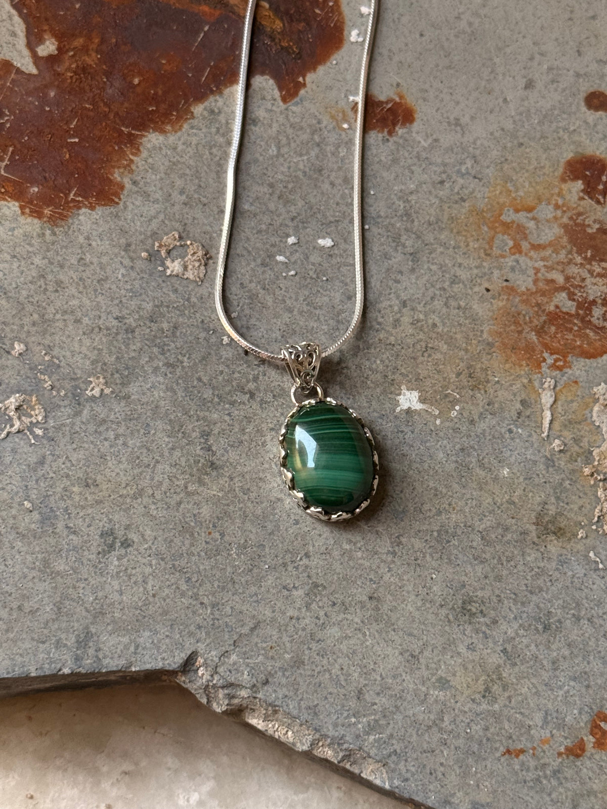 925 Sterling Silver Malachite Oval Vintage Motif Handcrafted Pendant