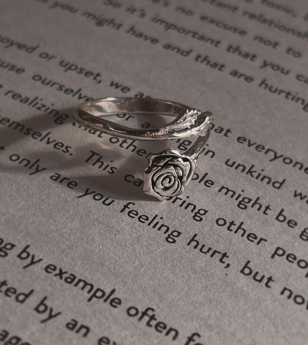 Antique-inspired rose design silver ring