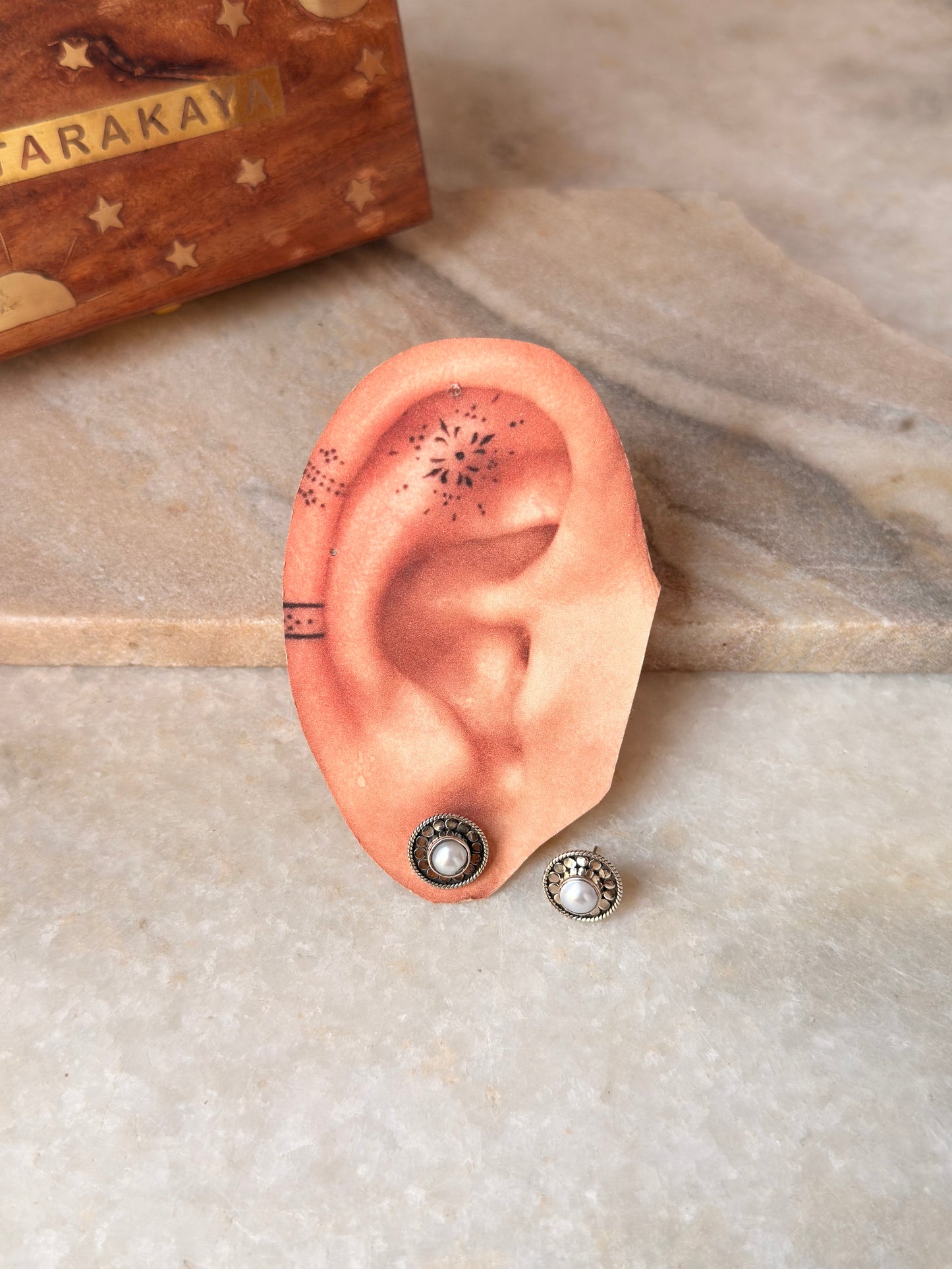 925 Sterling silver Fresh Water Pearl Round Antique Studs Earrings