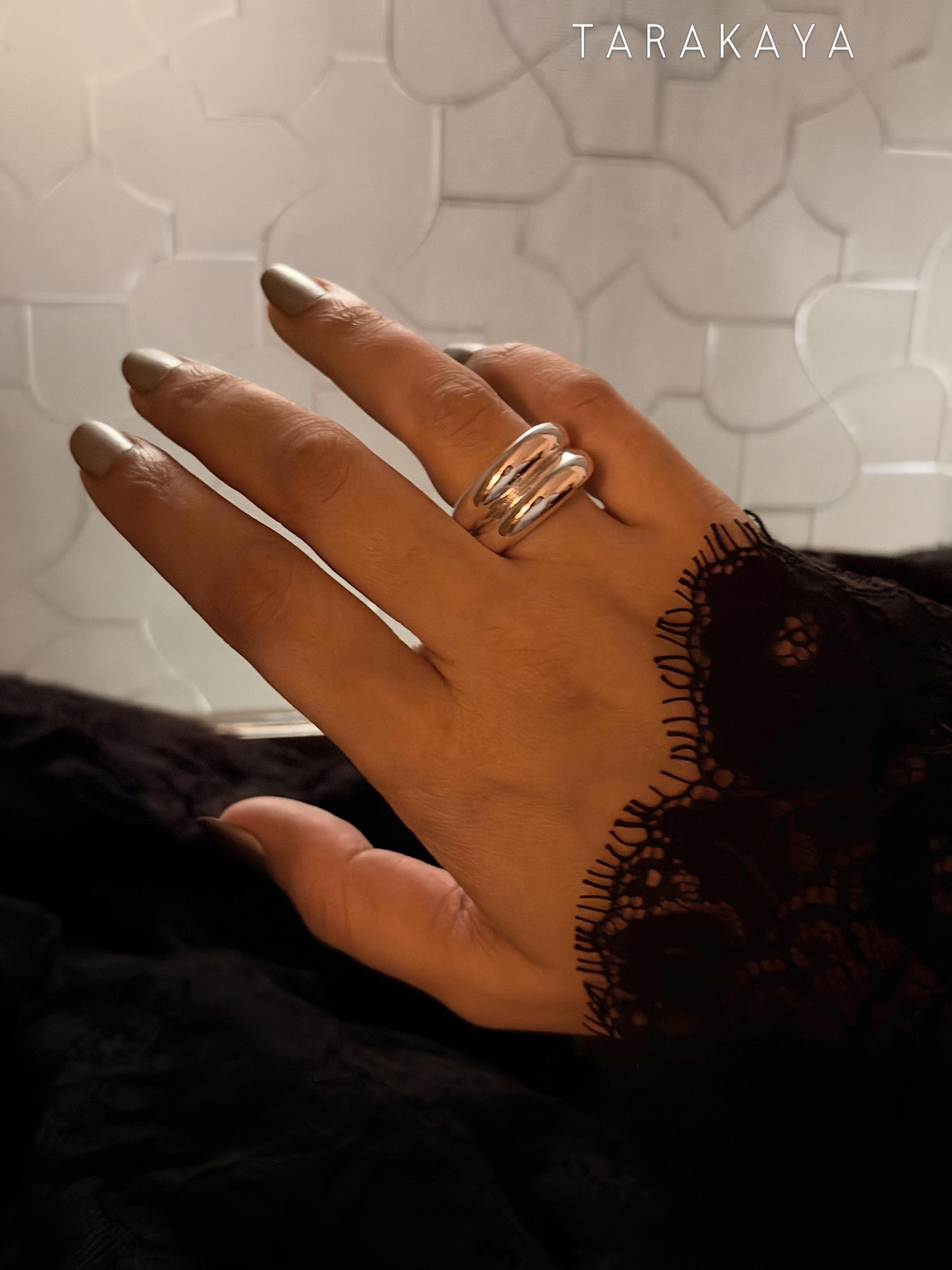 925 Sterling Silver Chunky Twin Hula Dome Band Ring