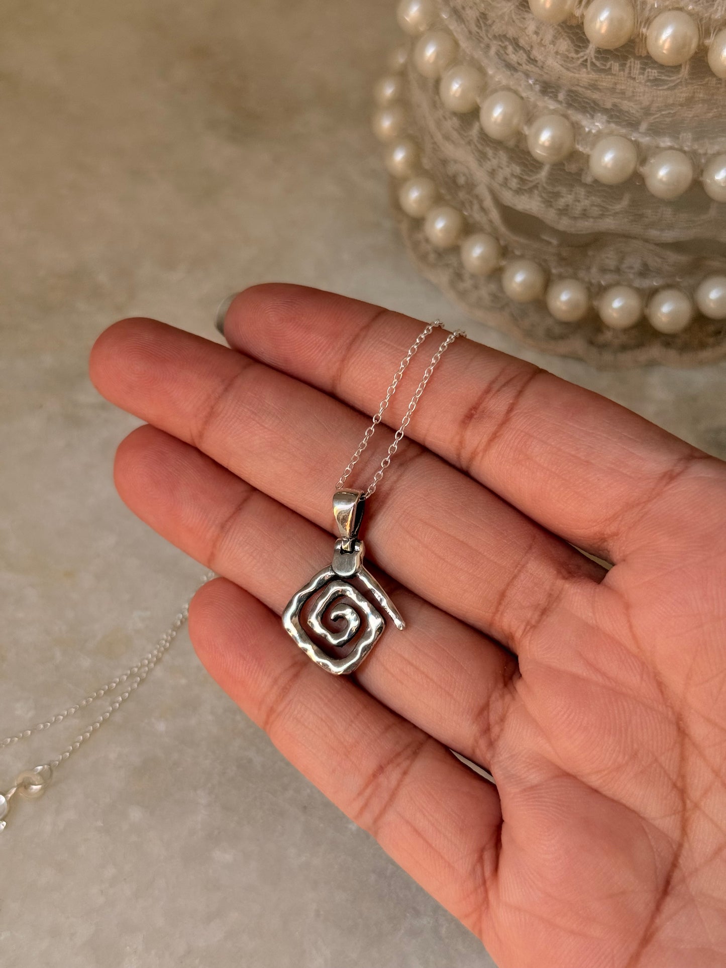 925 Sterling Silver Rustic Hammered Movable Lock Spiral Pendant