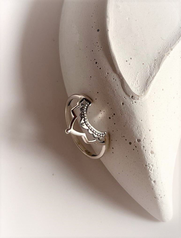 Stylish Boho Silver Ring with Crown Stack Design