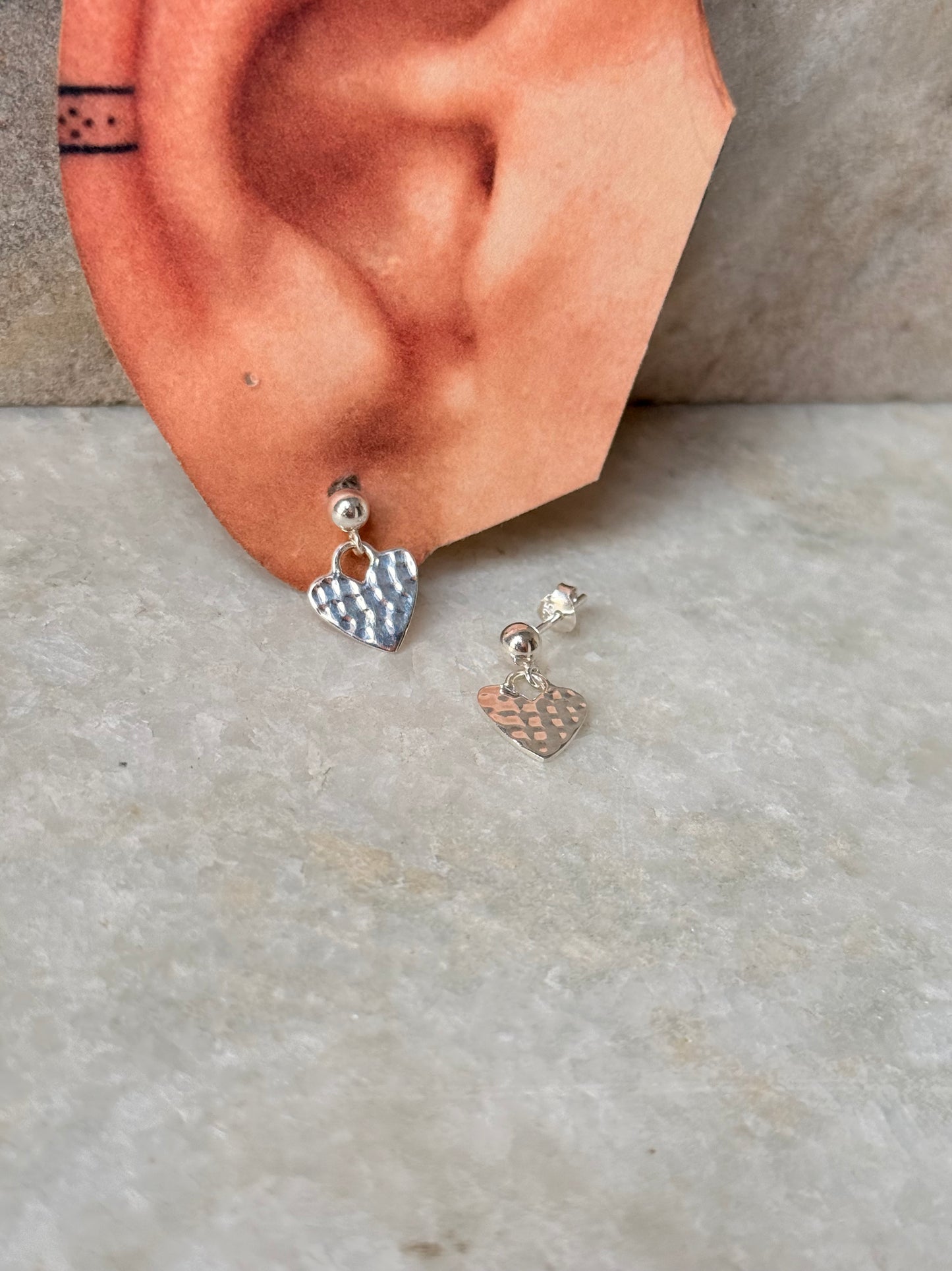 925 Sterling Silver Pretty Hammered Hearts Charm Studs
