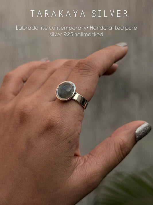 925 Sterling Silver Labradorite Round Boho Ring