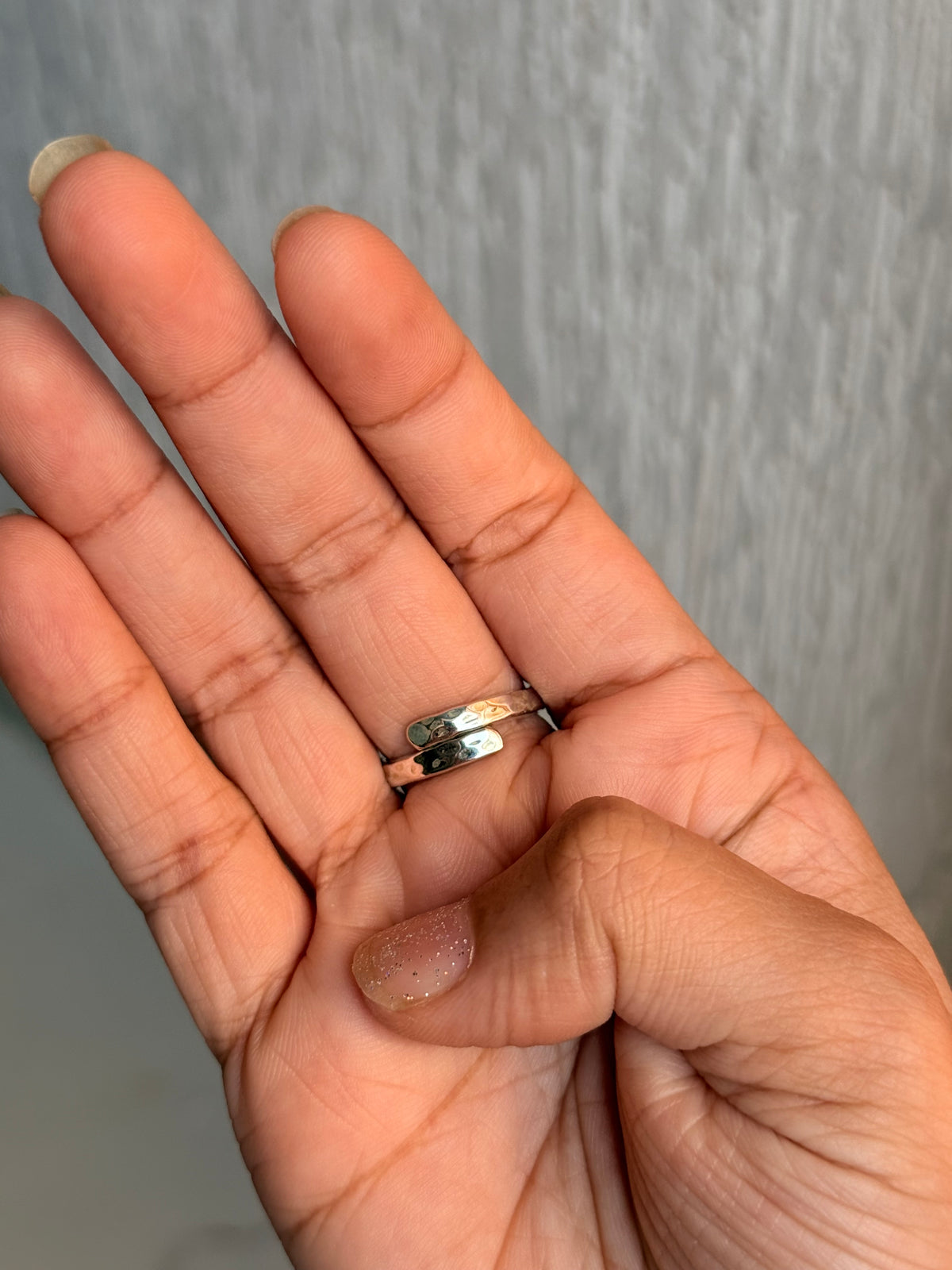 925 Sterling Silver V Hammered Adjustable Stackable Ring