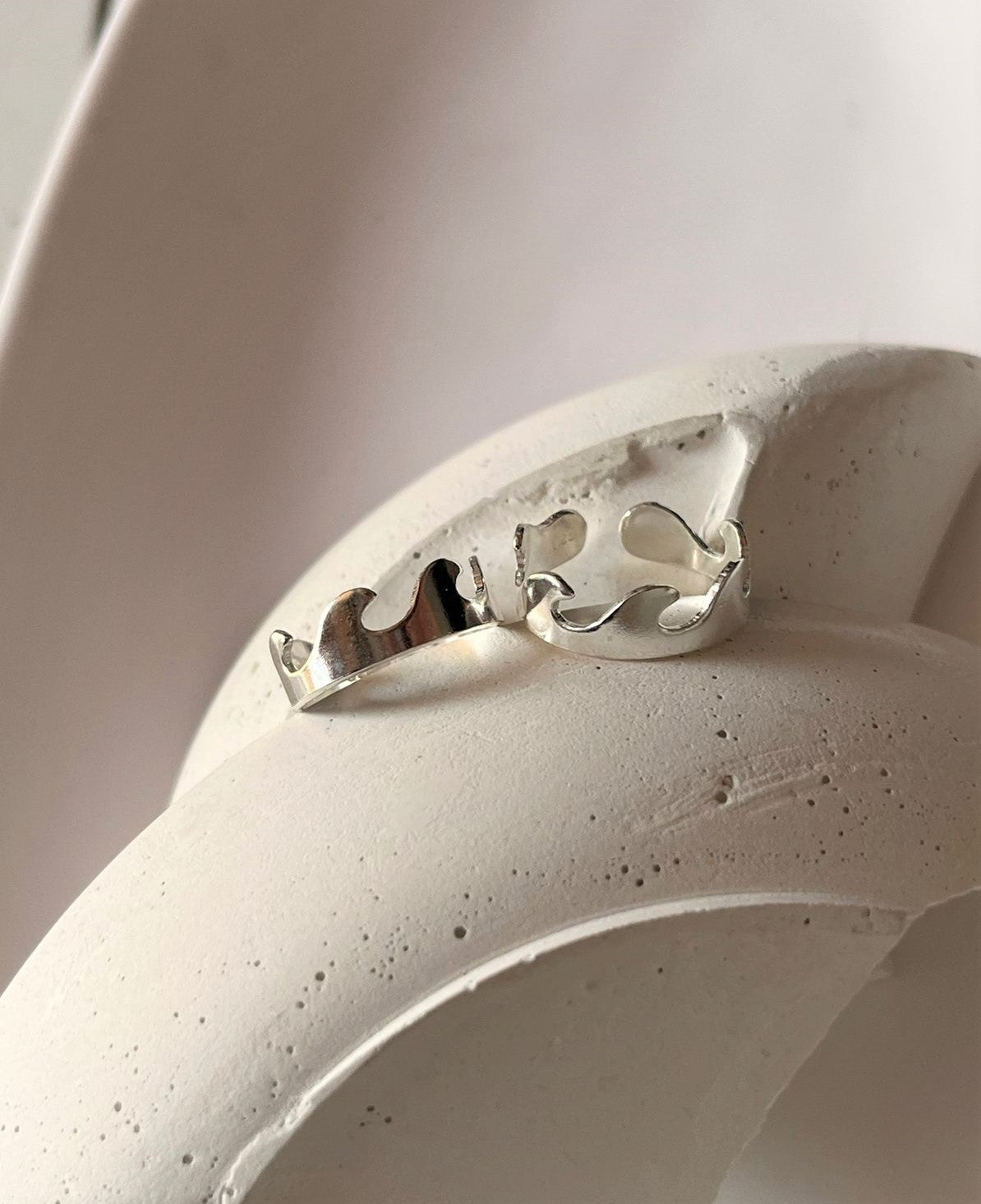 Sterling silver wavy design toe ring