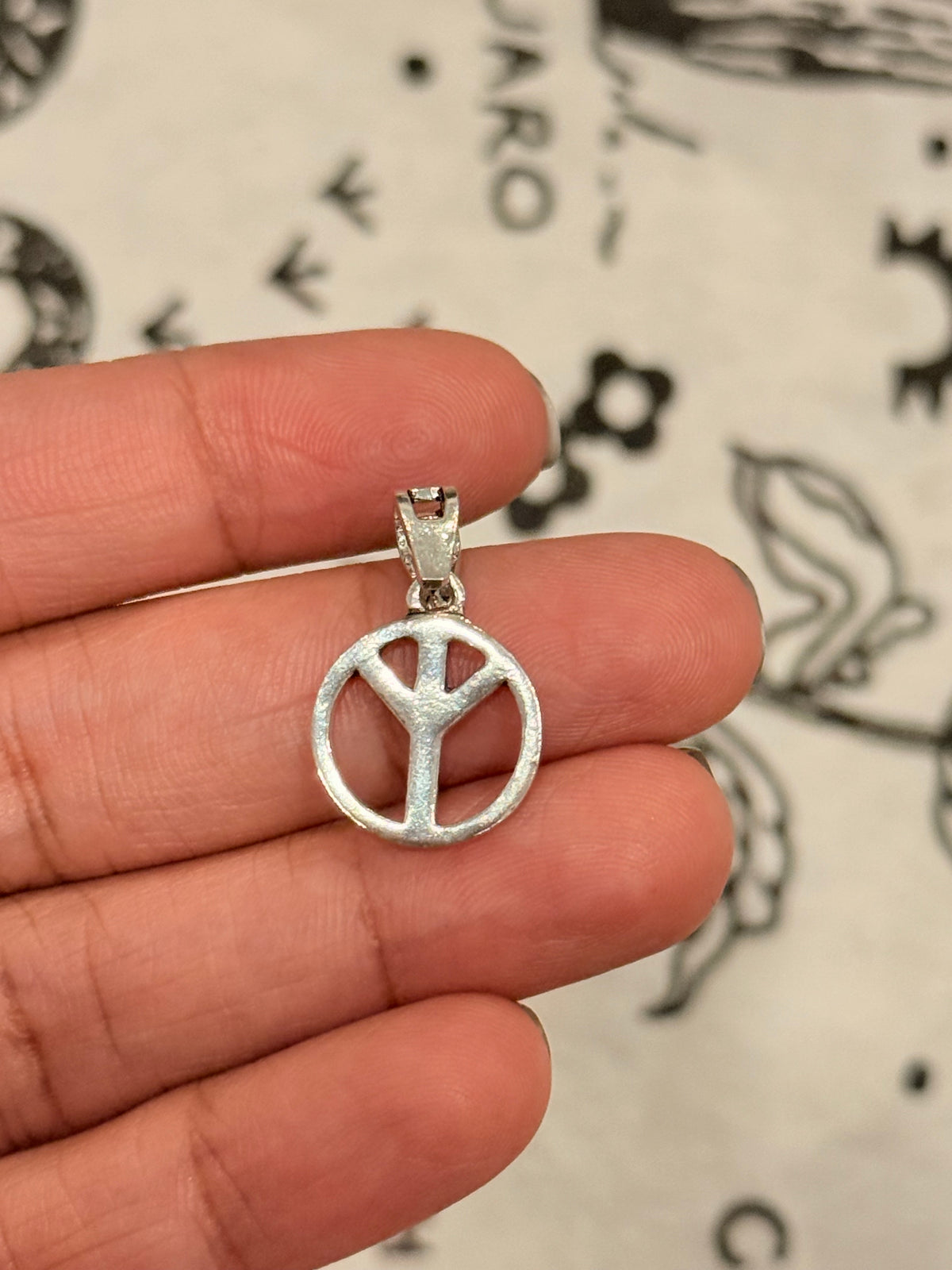 925 Sterling Silver Peace Symbol Pendant