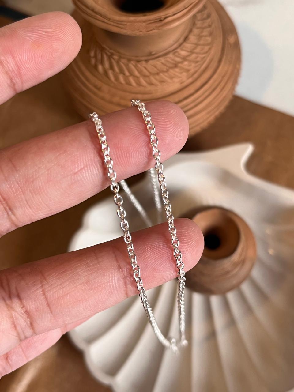 Chic Cable Design Minimal Silver Chain