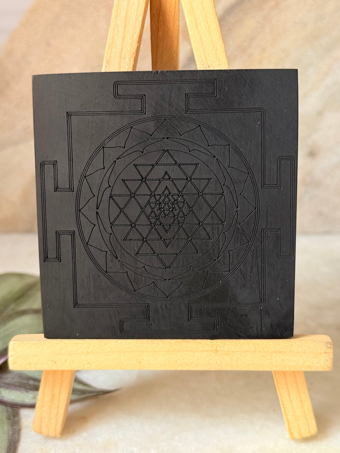 Black Plate Square - Shree Yantra For decor
