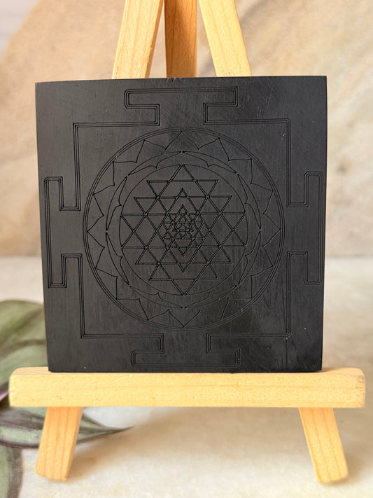 Black Plate Square - Shree Yantra For decor