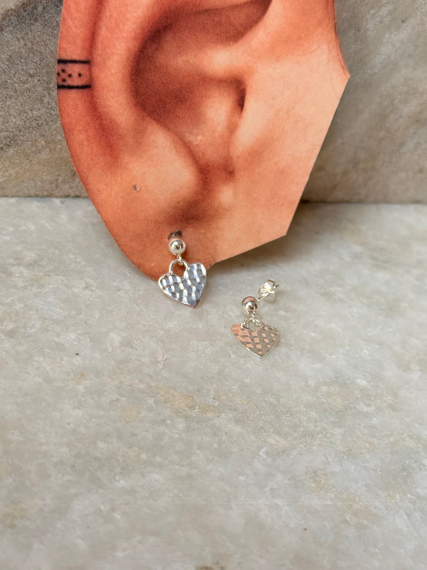 925 Sterling Silver Pretty Hammered Hearts Charm Studs