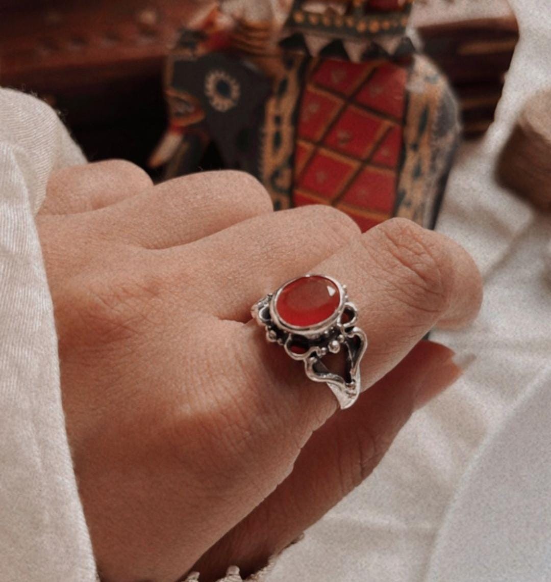Elegant carnelian stone set in a silver statement ring