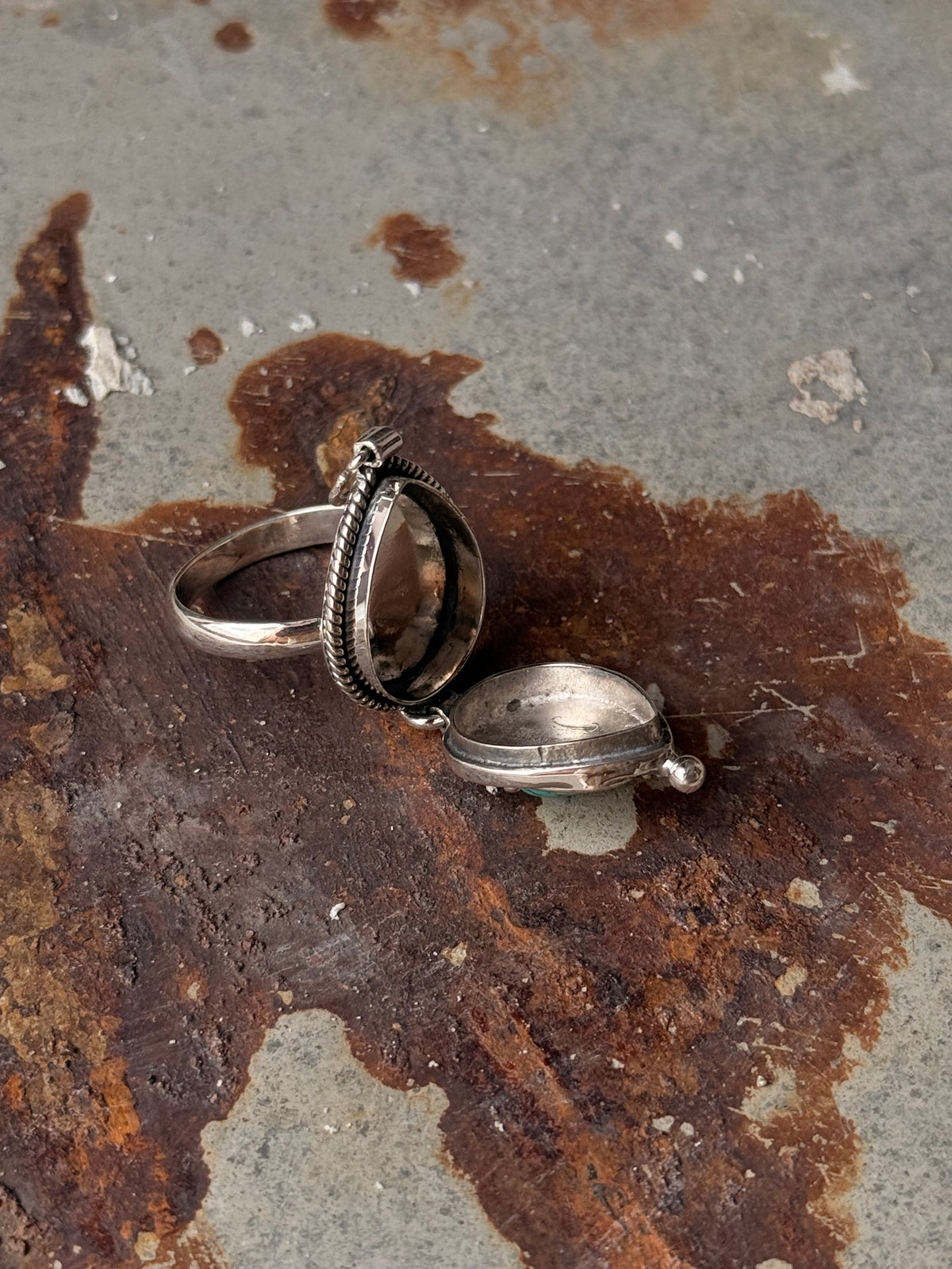 925 Sterling Silver Faux Turquoise Storage Ring