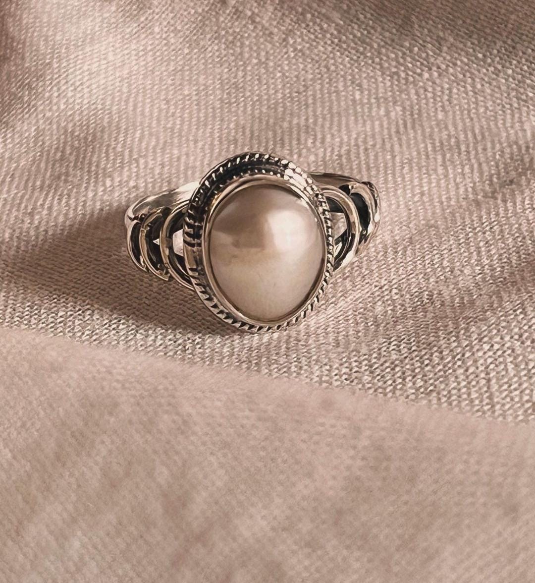 Charming Fresh Water Pearl Oval Boho Ring in Silver