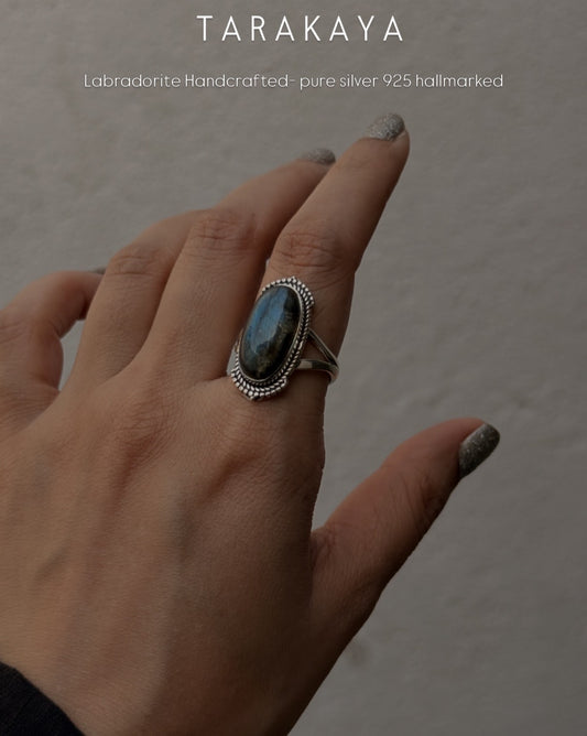 925 Sterling Silver Labradorite Oval Boho Ring