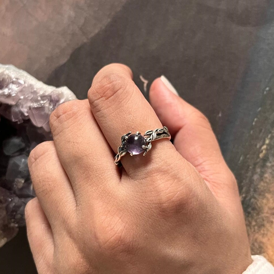 Amethyst Forest-Inspired Silver Ring with Detailed Engravings
