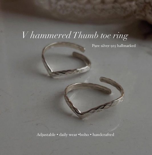 V hammered pure silver thumb toe ring