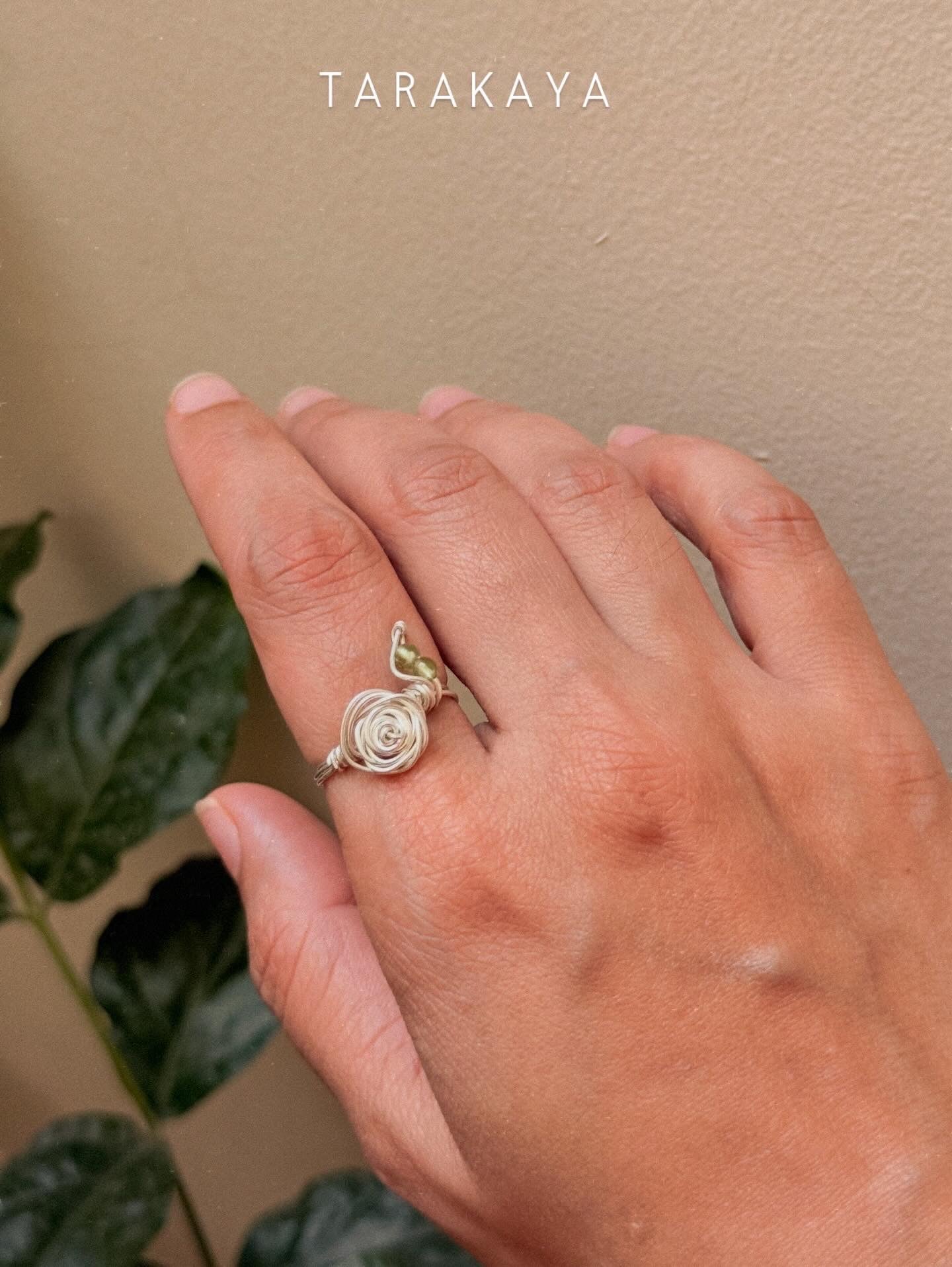 925 Sterling Silver Peridot Wire Wrapped Rose Handcrafted Ring