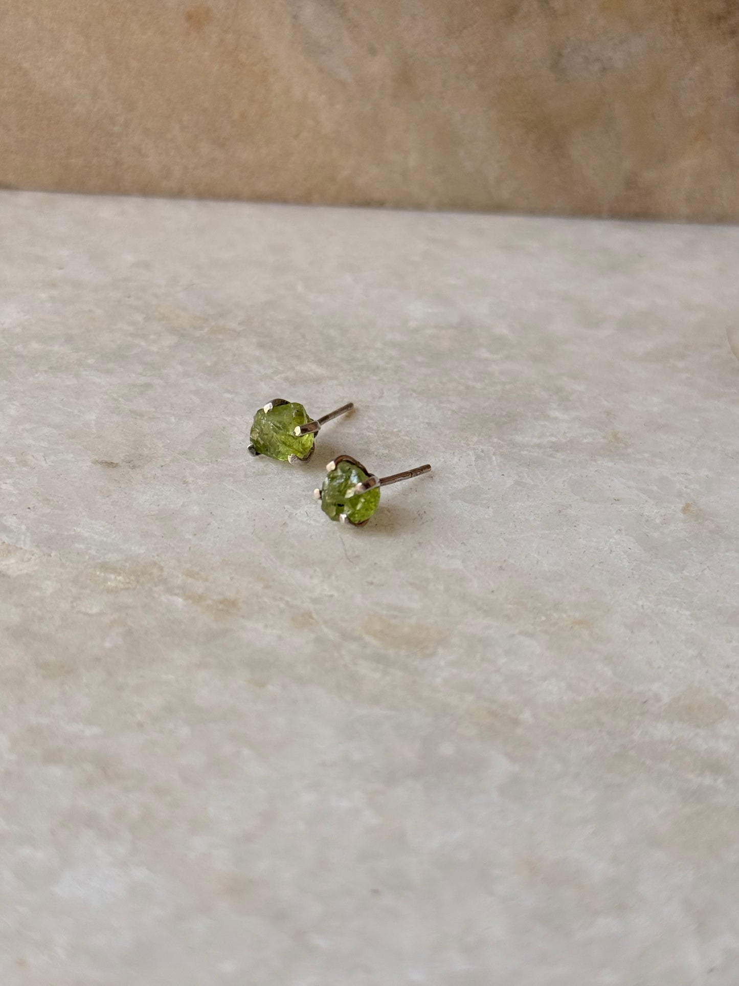 925 Sterling Silver Peridot Raw Uncut Prong Setting Studs Earrings